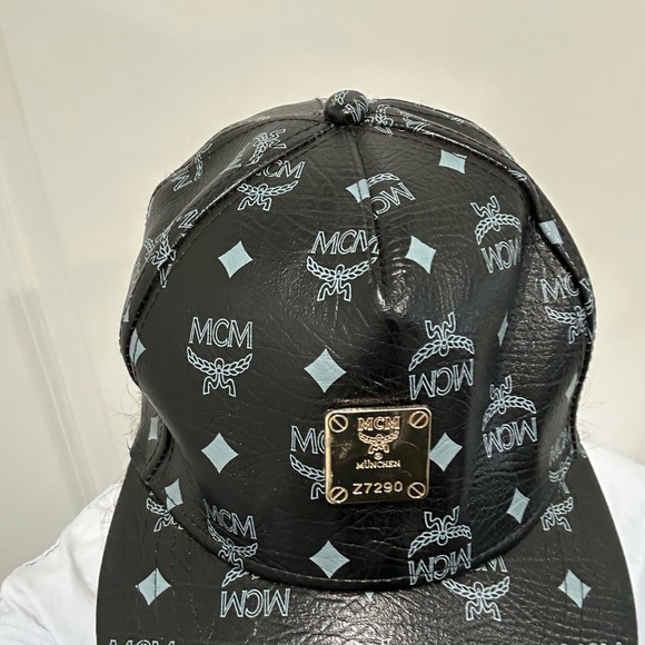 MCM Black Logo Cap - Picture 3 of 10
